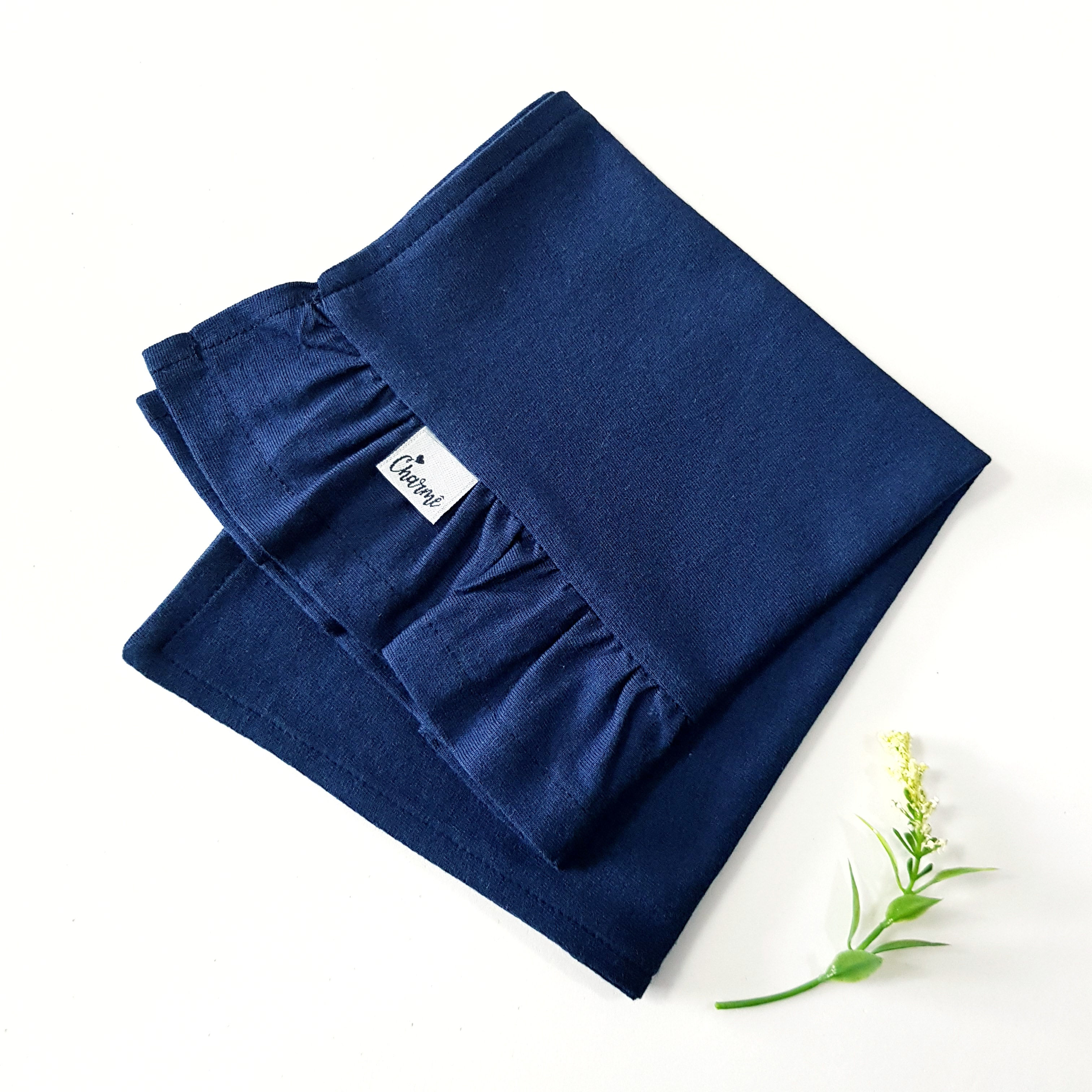 Pano de Boca com Babado Azul Marinho