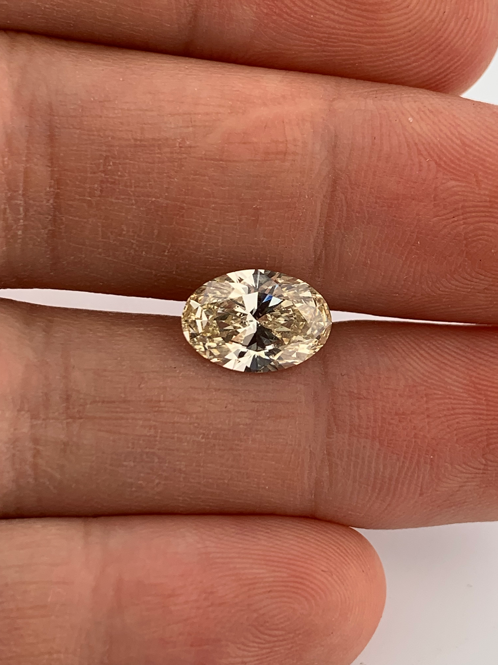 Thumbnail: Gia certified 3.01ct oval natural diamond n vs1