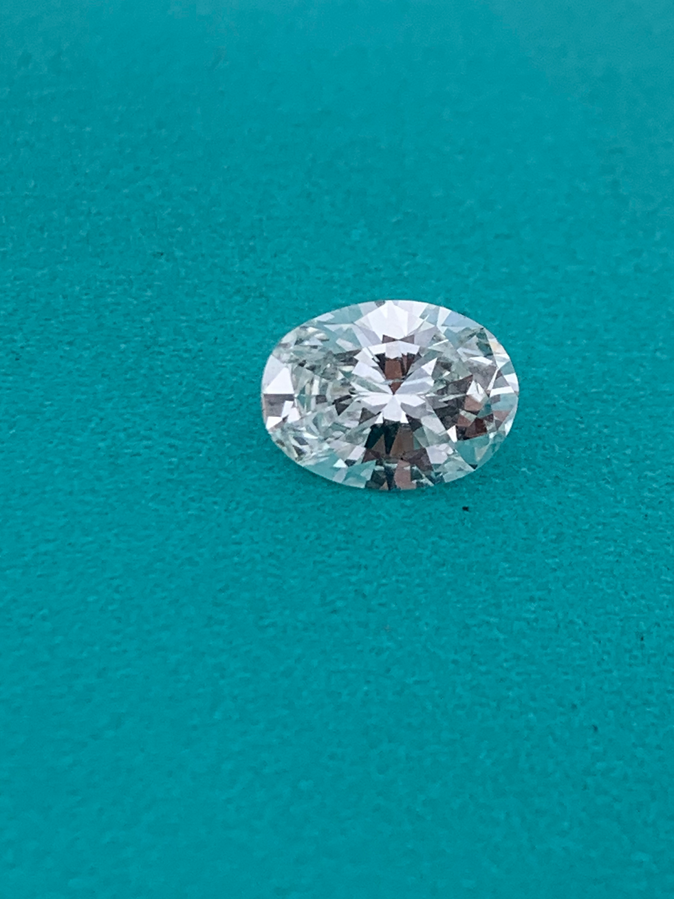Thumbnail: Gia certified 1.20ct H SI2 oval eye clean natural diamond