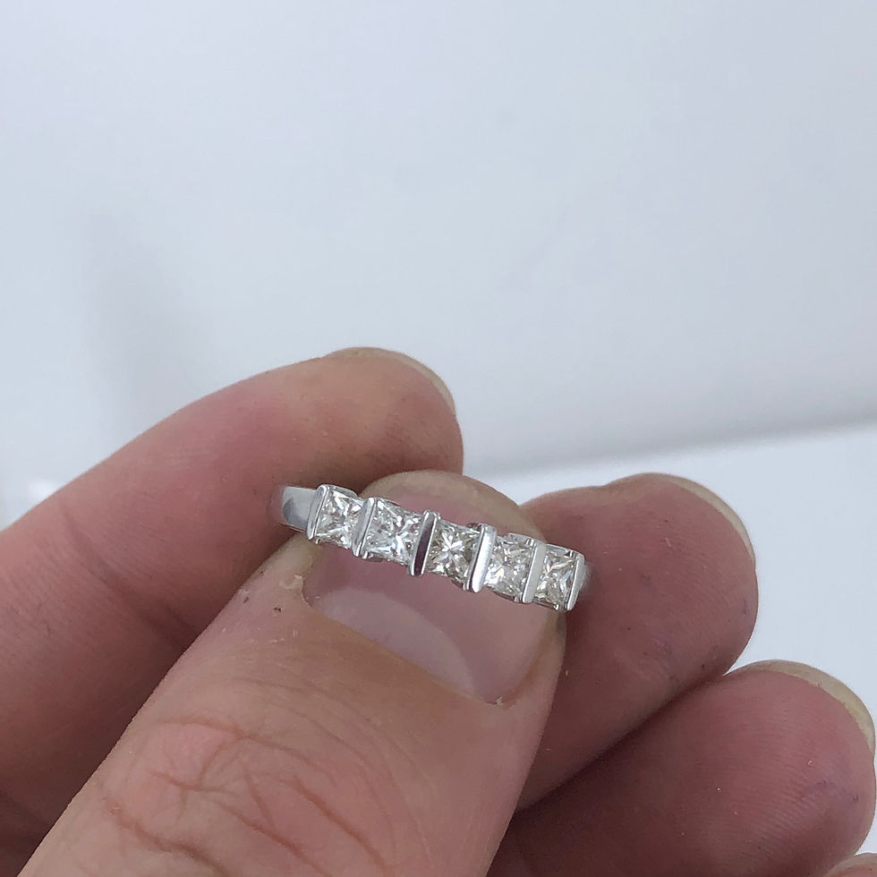 Thumbnail: 14k white gold 5 stone diamond ring band size 8.5 