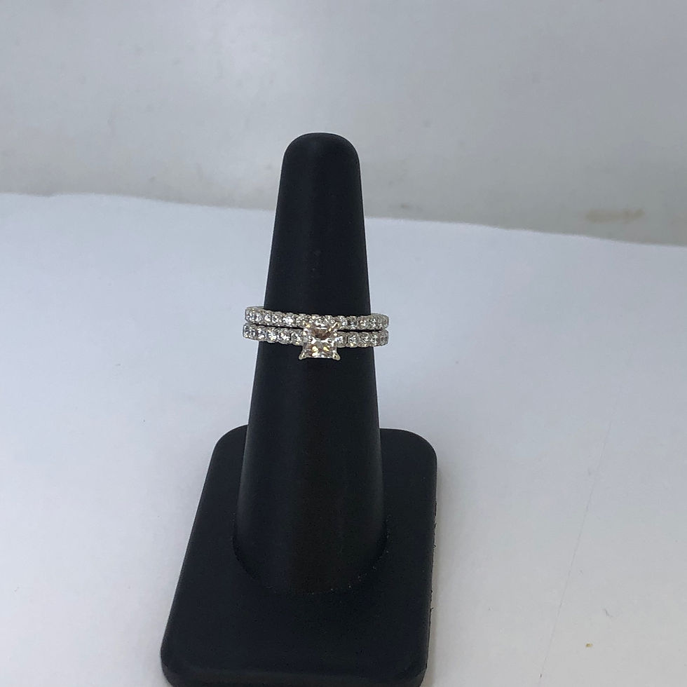 Thumbnail: 14k white gold leo diamonds ring set  size 6