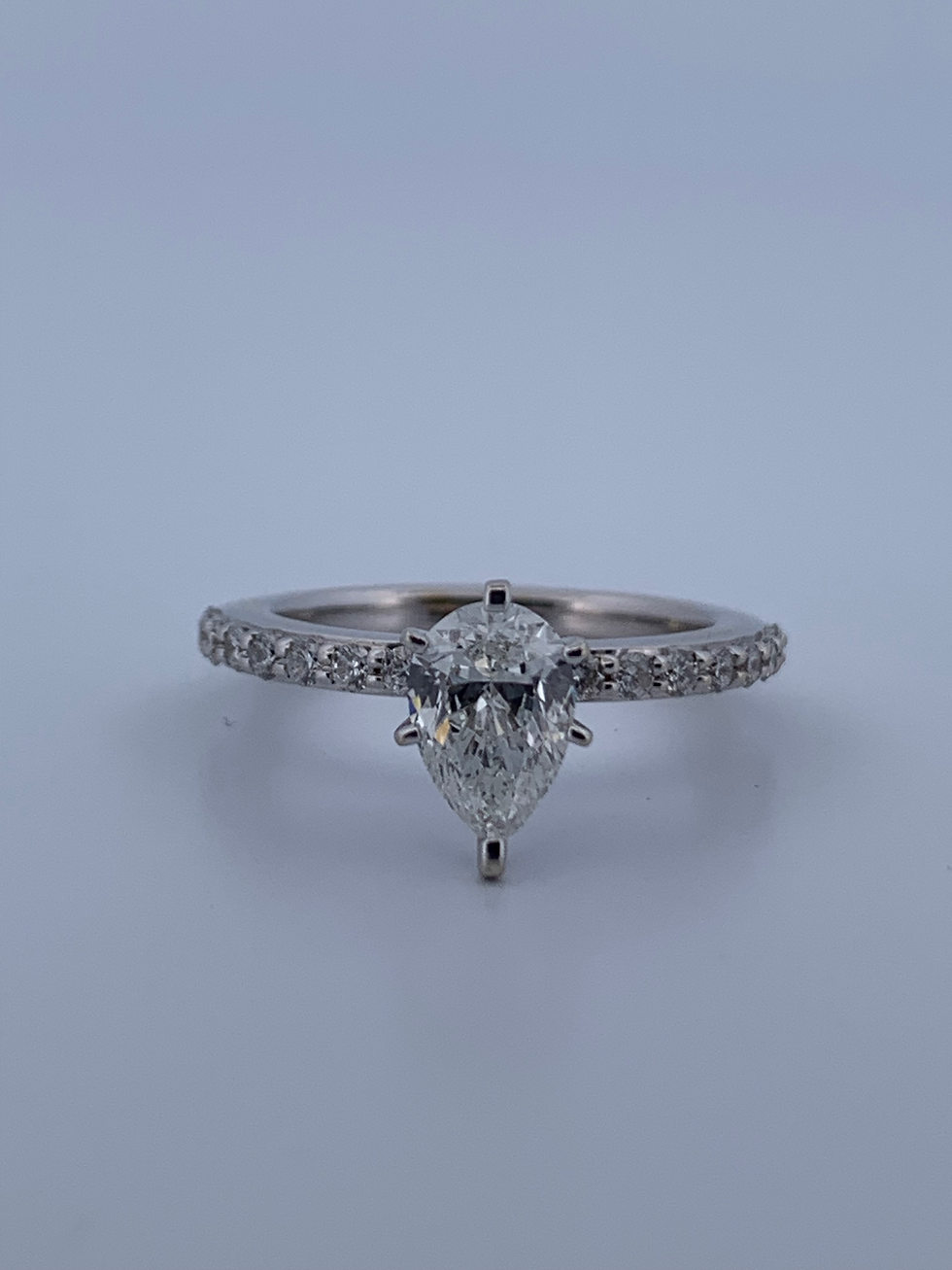 Thumbnail: Gia certified pear shpe 18k white gold 1.10ct diamond ring size 5.25