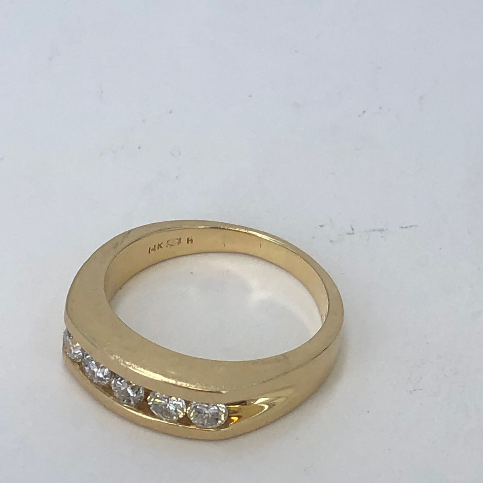 Thumbnail: Men’s 14k yellow gold diamond wedding band size 11.5