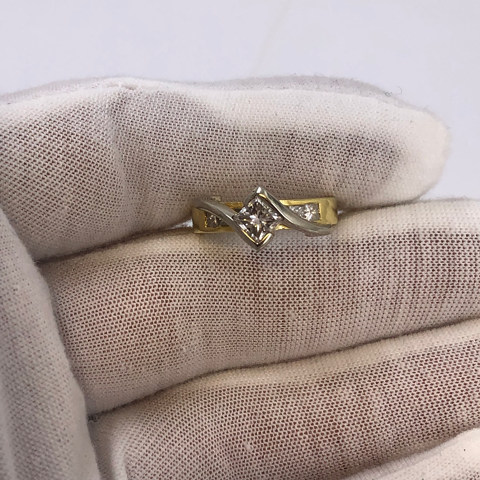 Thumbnail: 18k gold 1.35ct diamonds ring size 7.5