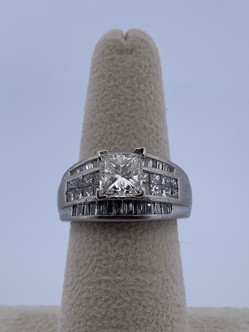 Thumbnail: Platinum 3ct diamond ring size 7