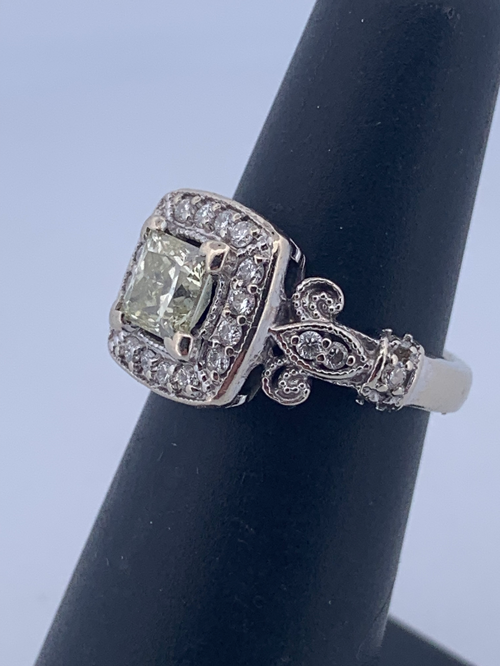 Thumbnail: 14k white gold 1.39ct Diamond Ring size 5