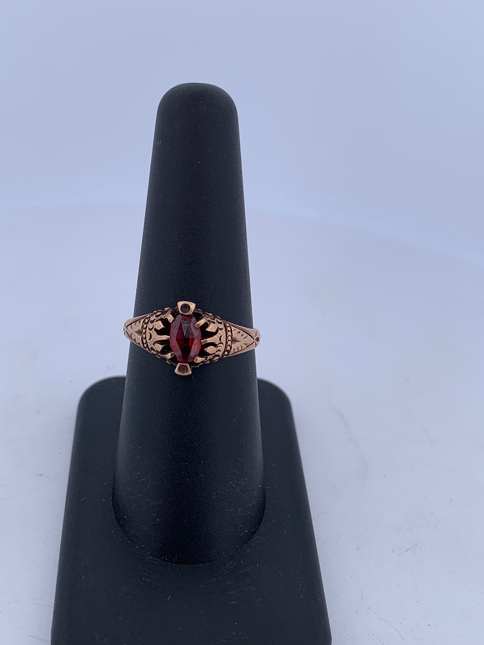 Thumbnail: Vinage 10k ring size 7.5