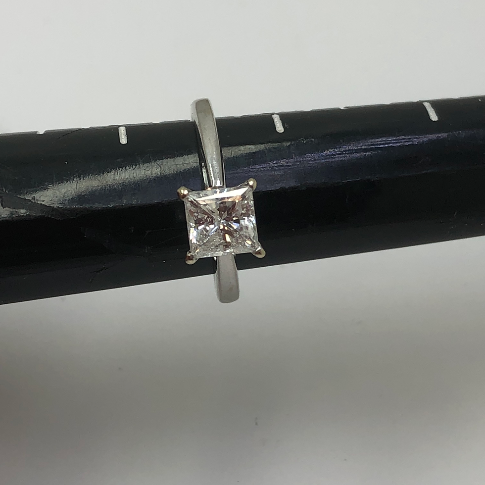 Thumbnail: 18k white gold celebration Princess cut diamond  ring size 5.5