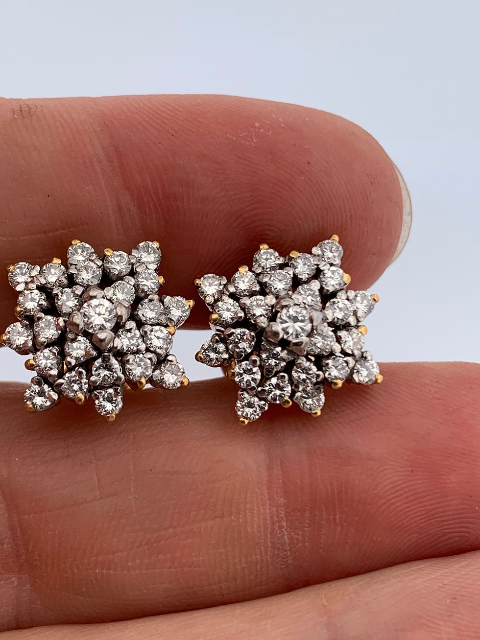 Thumbnail: 18k gold 2ct diamond earrings 