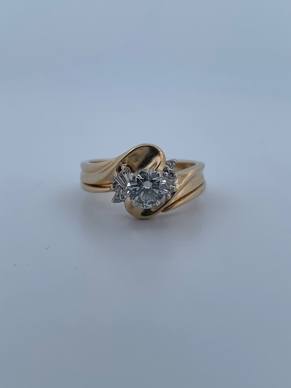Thumbnail: 14k yellow gold 0.75ct diamond ring size 7.25