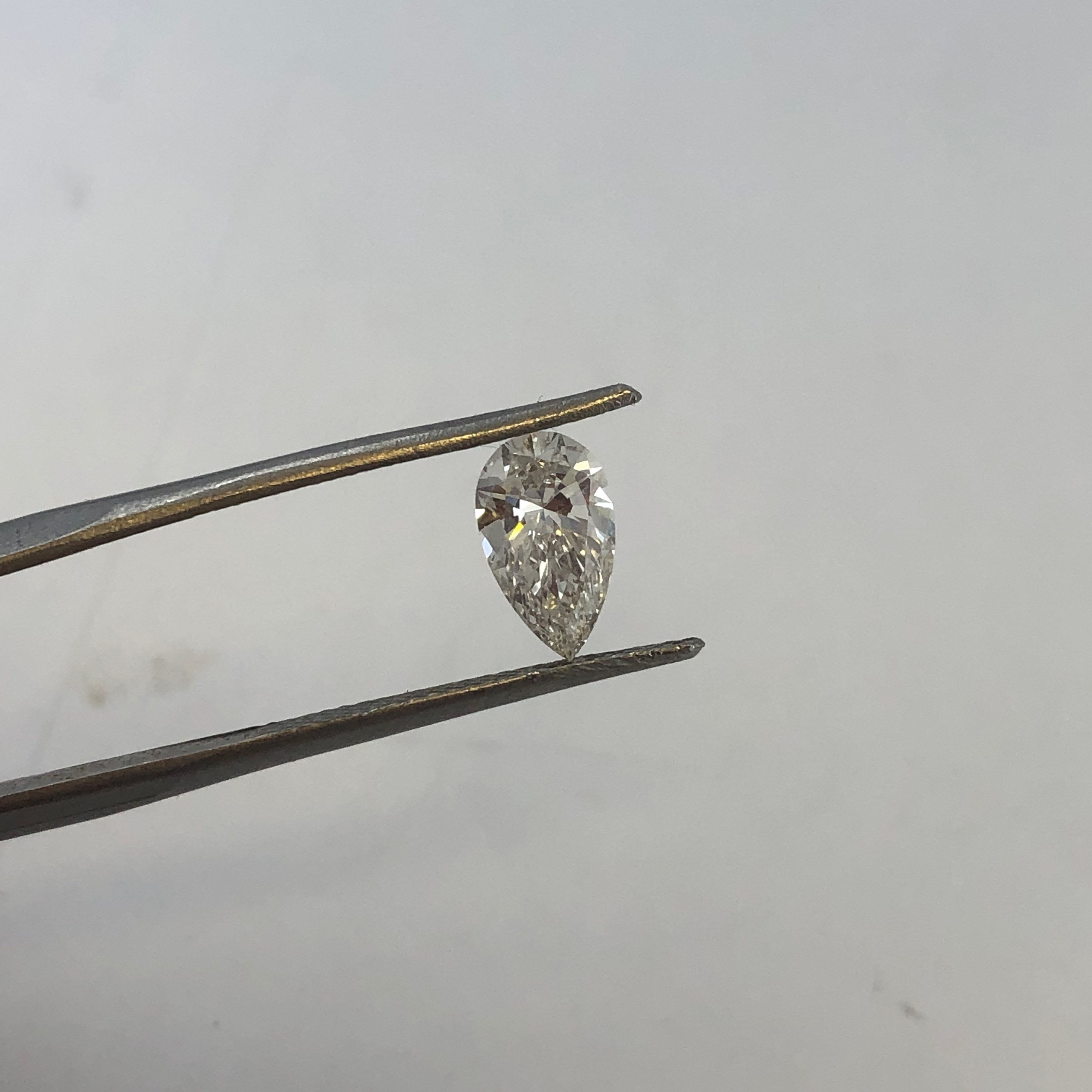 1ct pear shaped Lab Grown Diamond  igi certified 