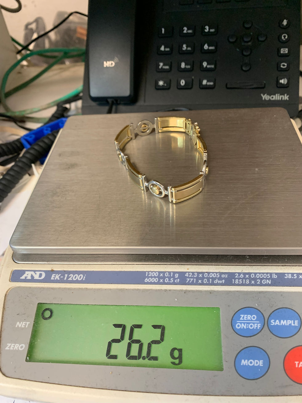 Thumbnail: Men’s 10k gold bracelet 8” 