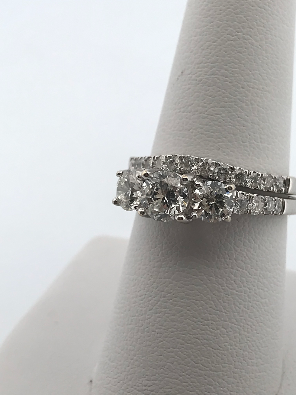 Thumbnail: 14k White gold 2.0ct diamond Ring set size8