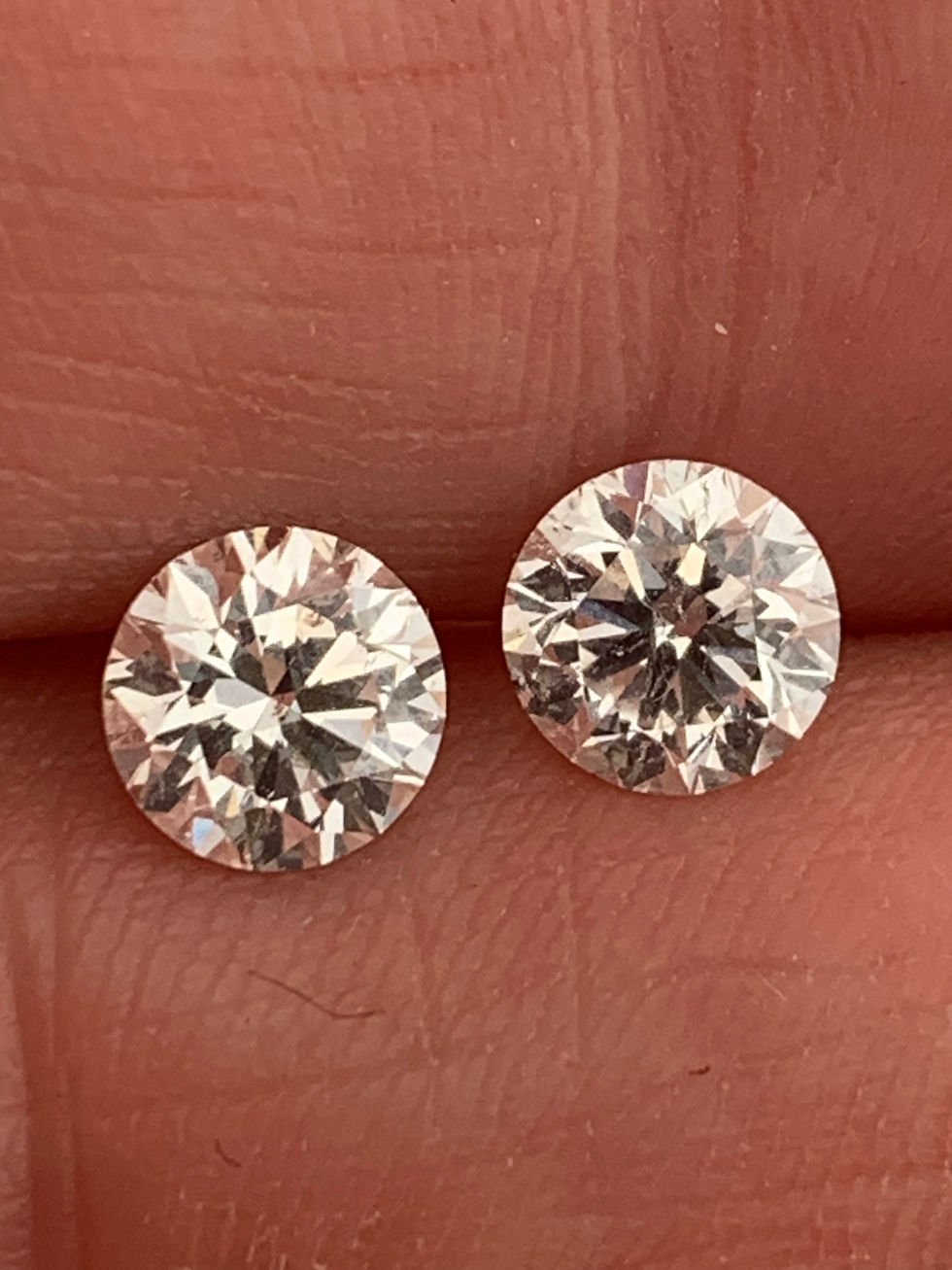 Thumbnail: 1.80ct matching round diamonds for earrings Gia certified 
