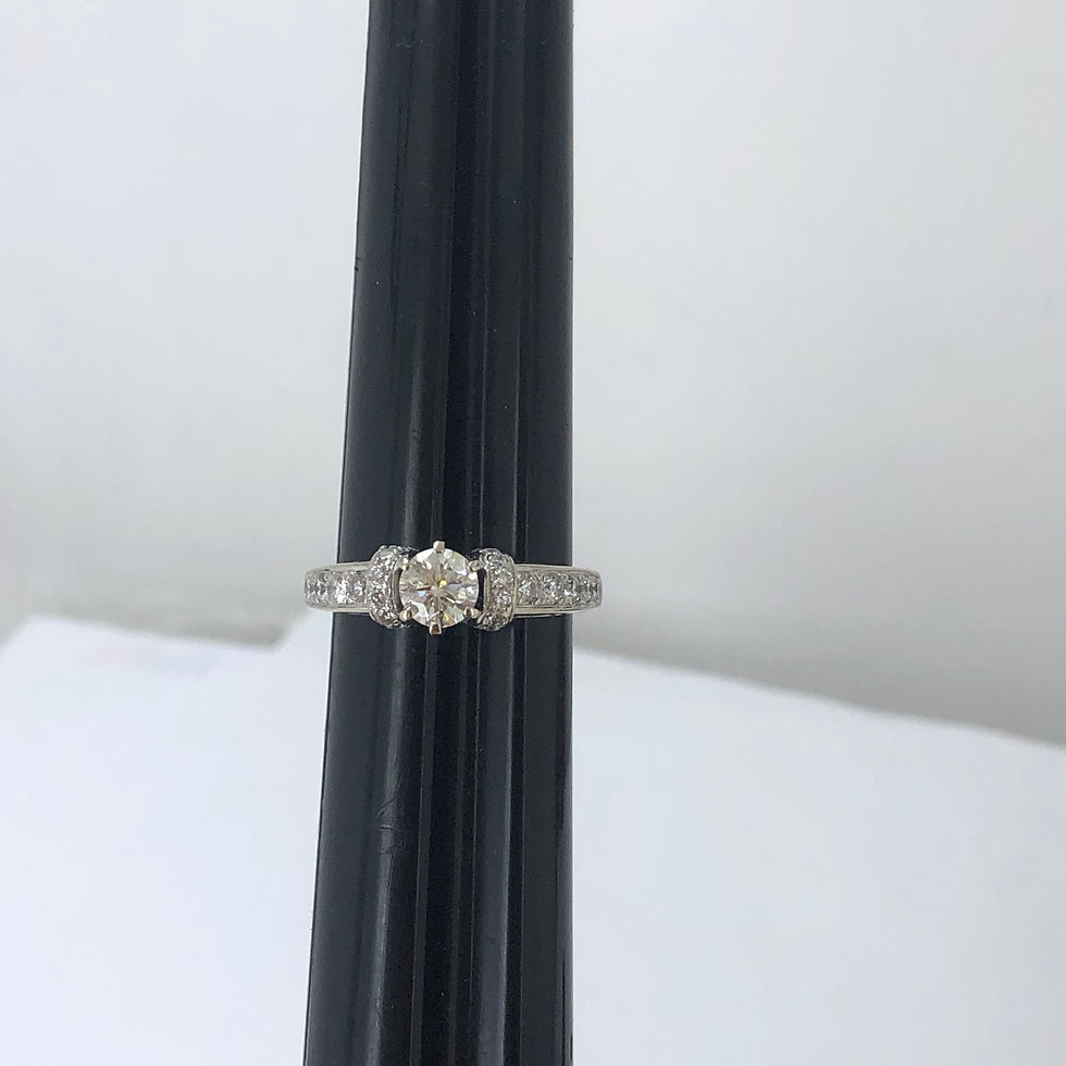 Thumbnail: 14k white gold diamond ring size 9