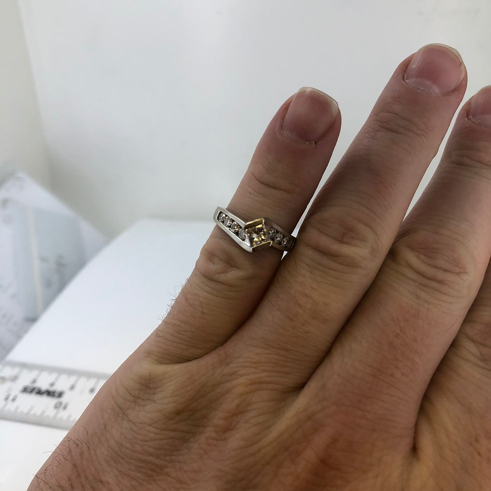 Thumbnail: 14k white gold diamond ring size 5.75