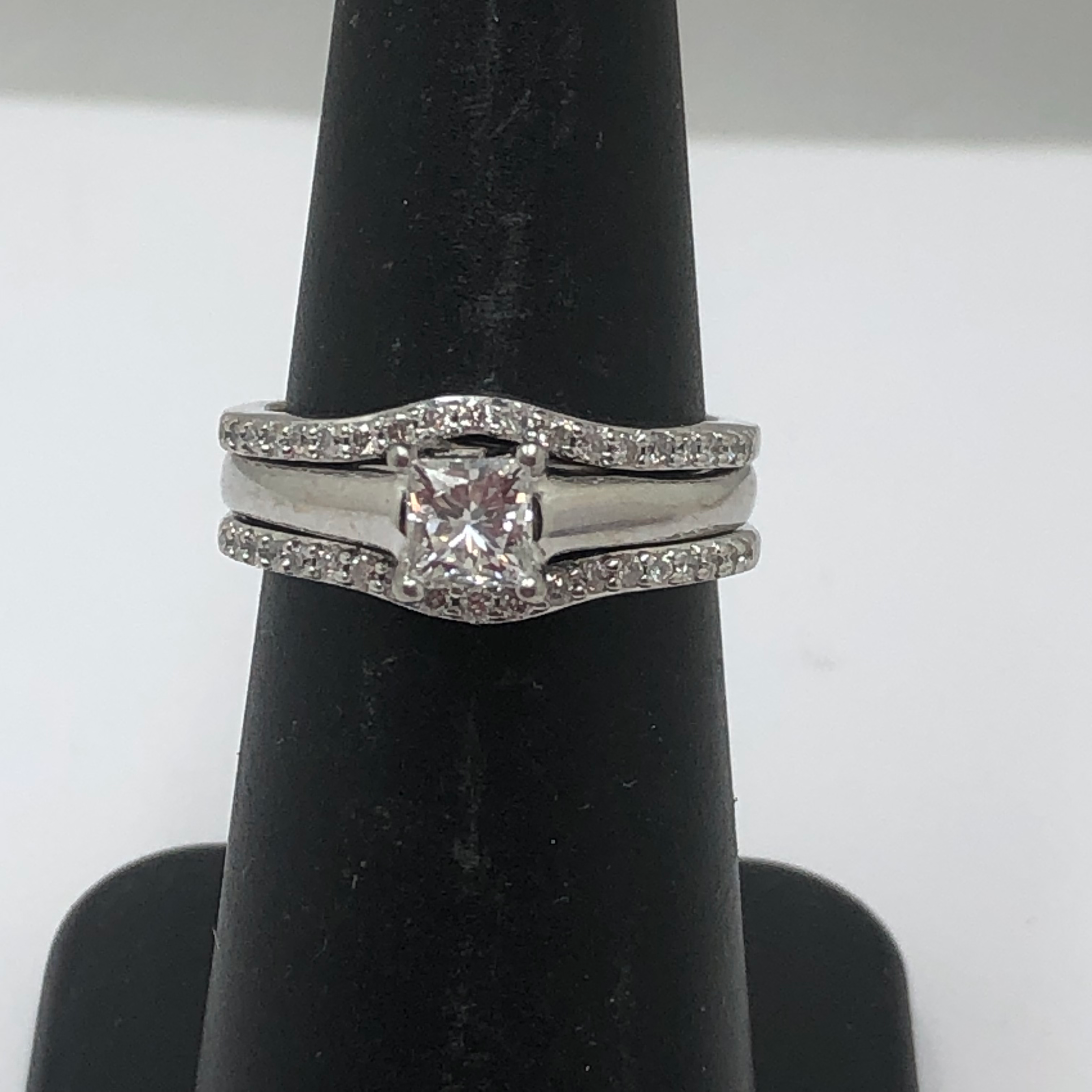 14k white gold diamond set size 6