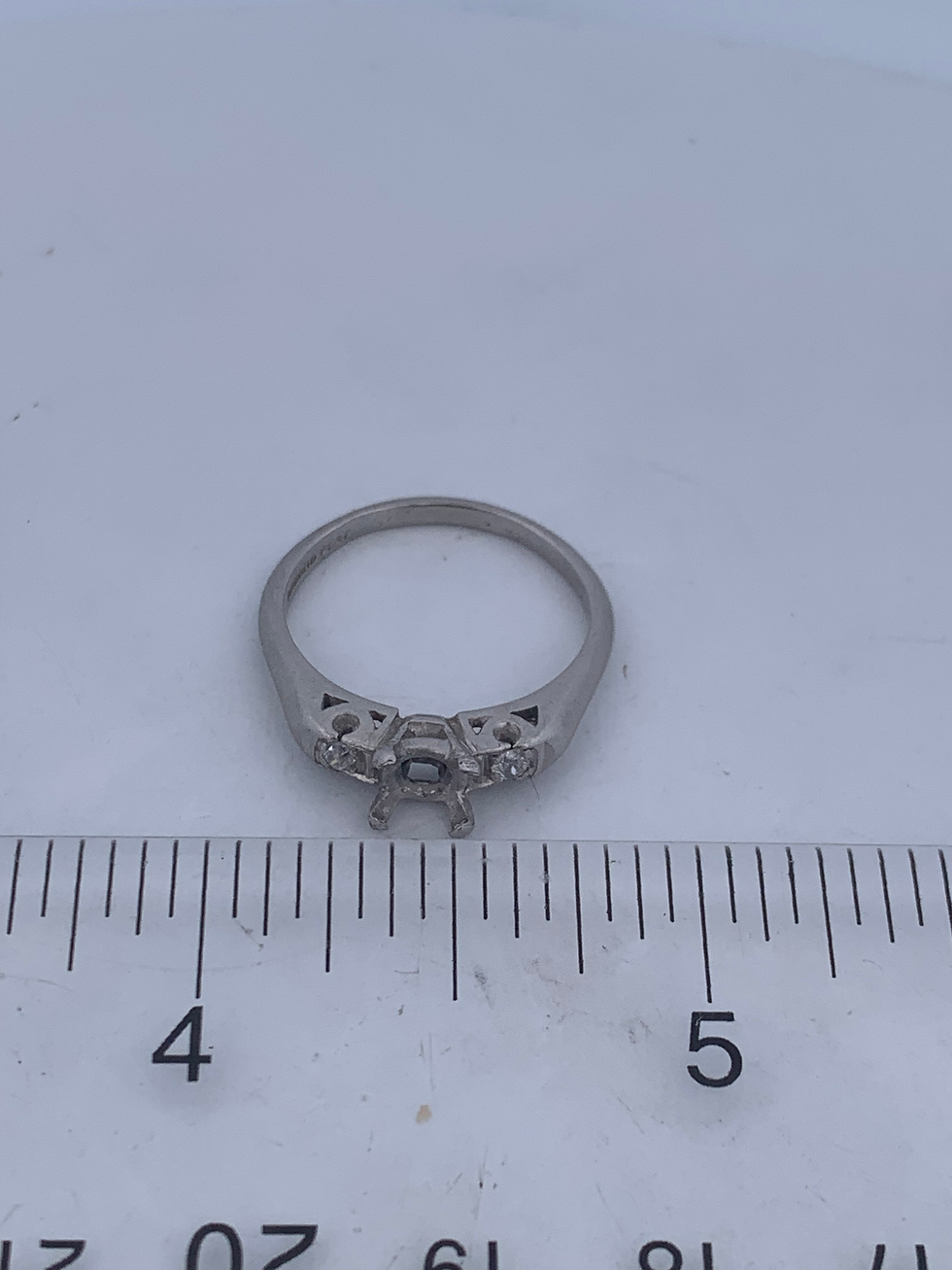 Thumbnail: Vintage Platinum diamond mount size 7.25