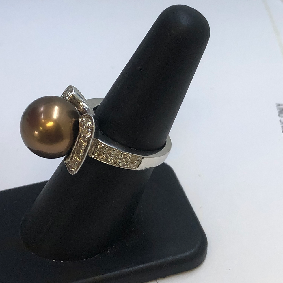 Thumbnail: 14k white gold pearl & diamond ring size 6.5
