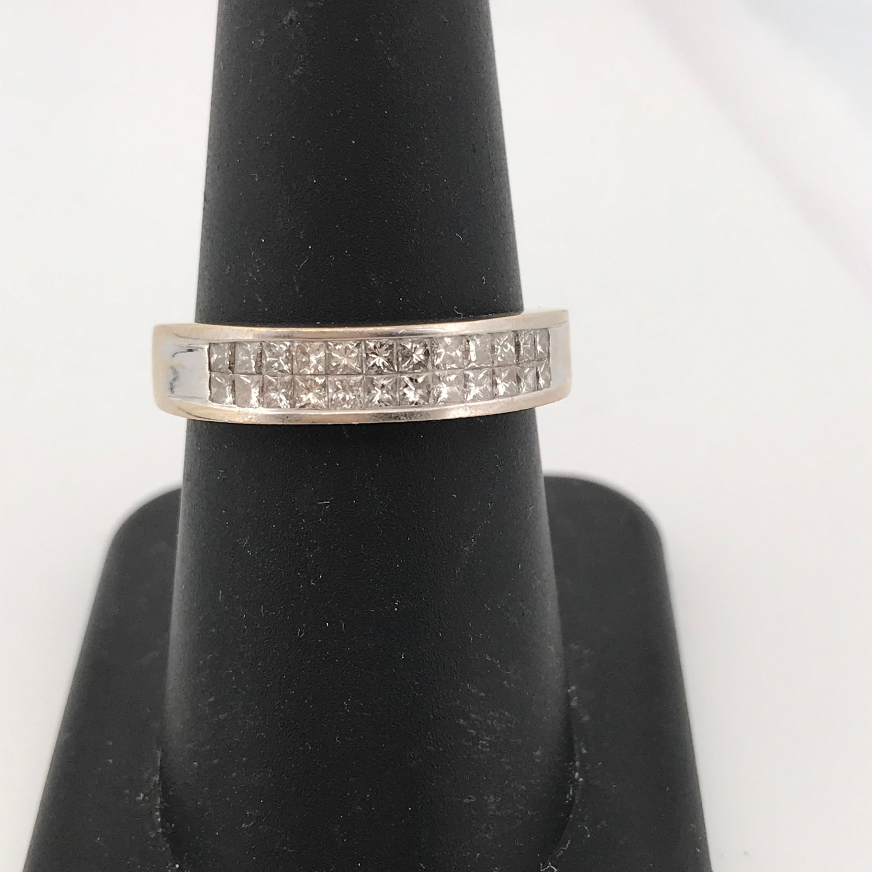 14k white gold diamond wedding band size 8