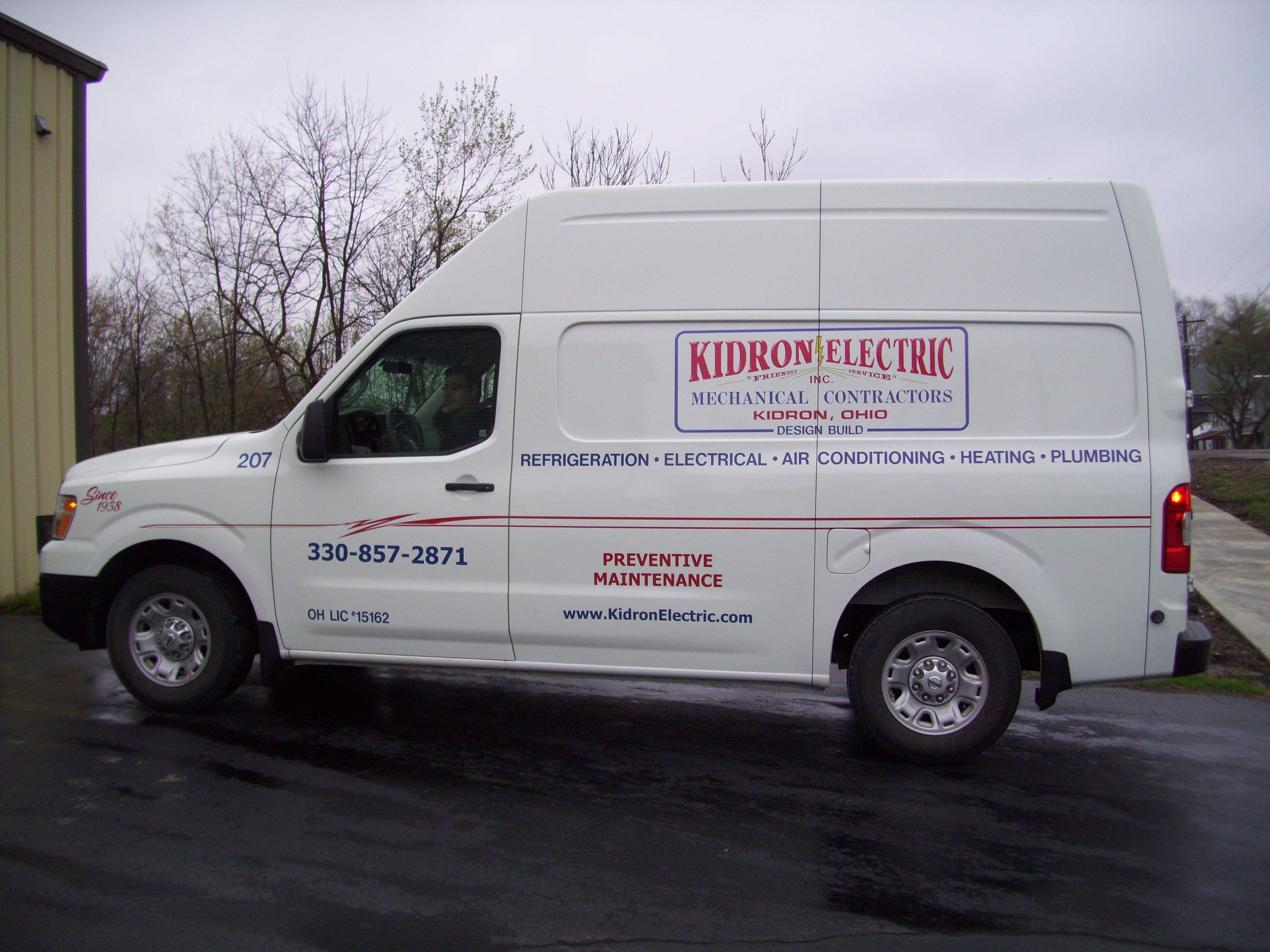 Kidron Electric Van-2