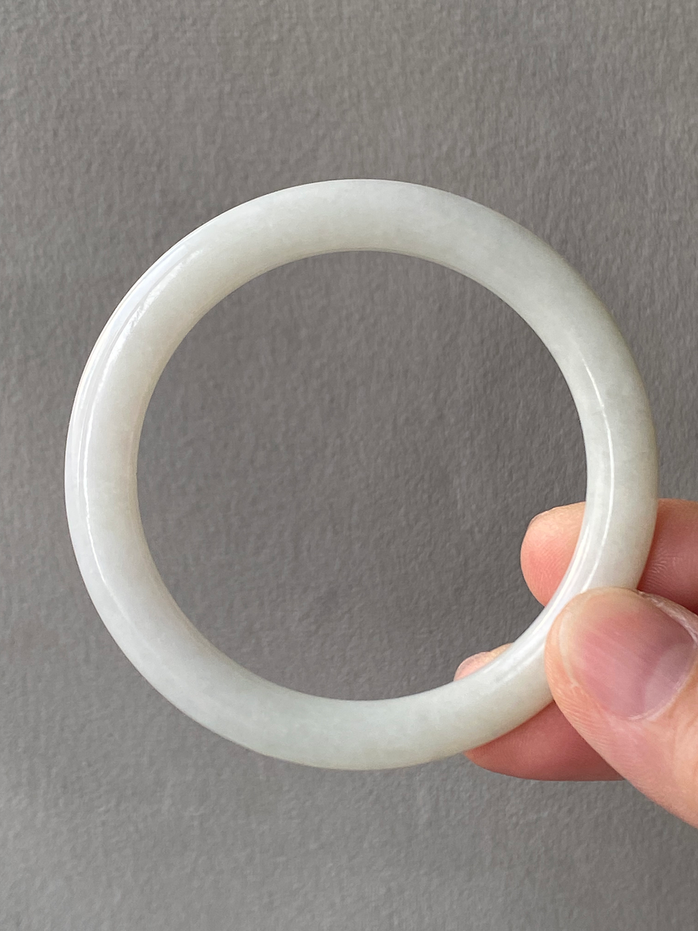 Thumbnail: 53.1MM Type A Off White Jadeite Bangle