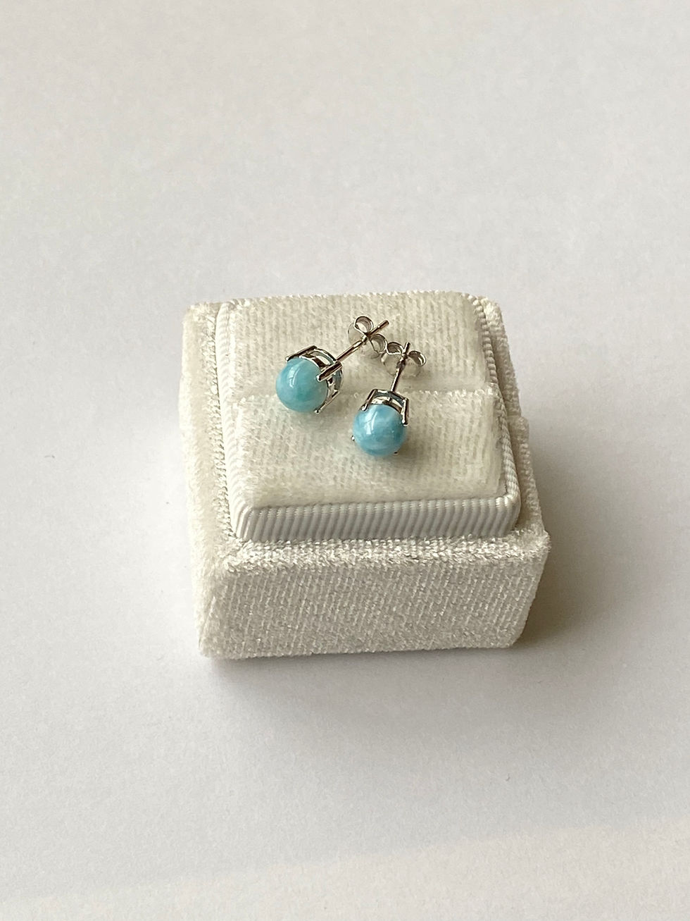 Thumbnail: 925 Silver Larimar Round Ear Studs