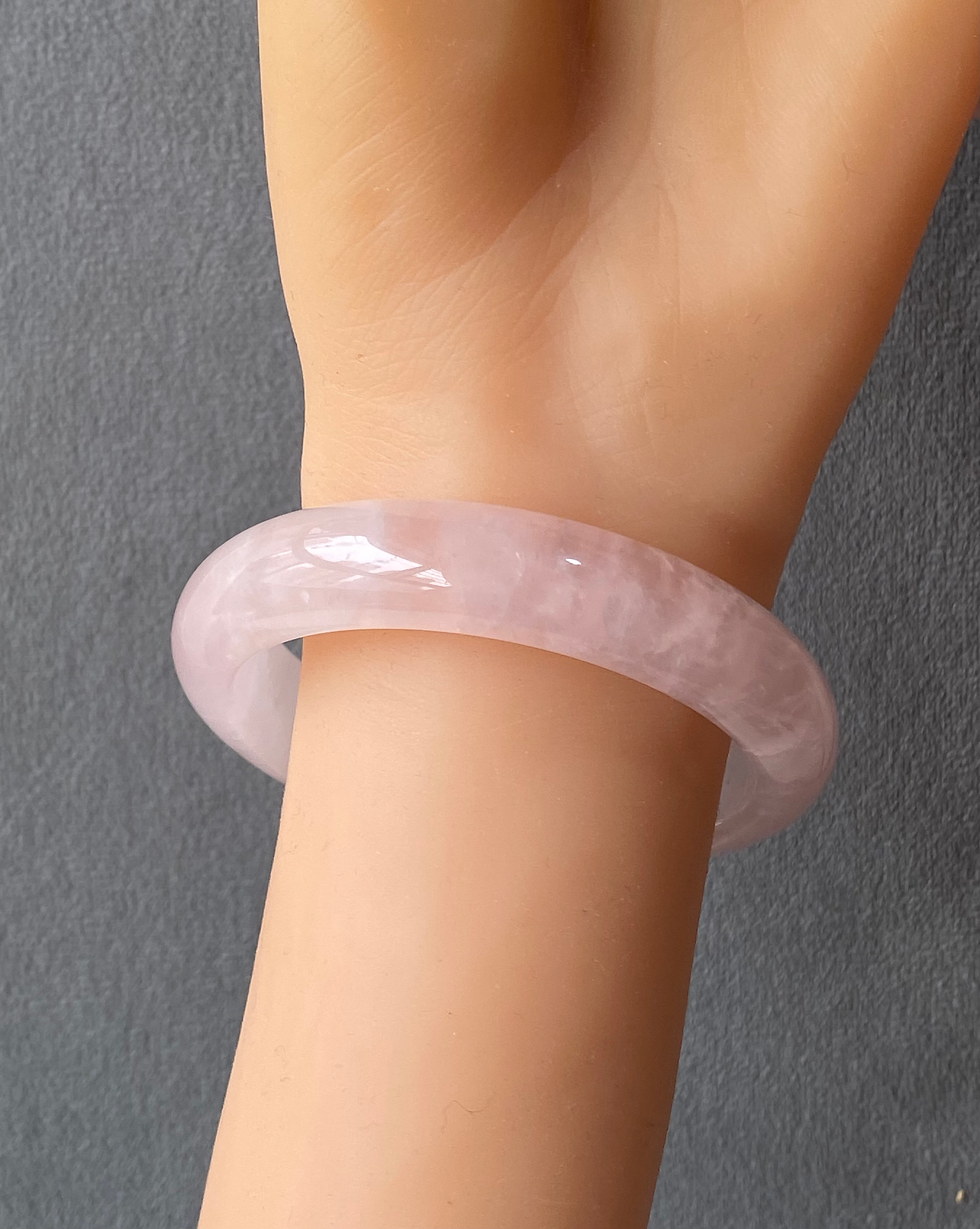 Thumbnail: 52MM Translucent Rose Quartz Bangle