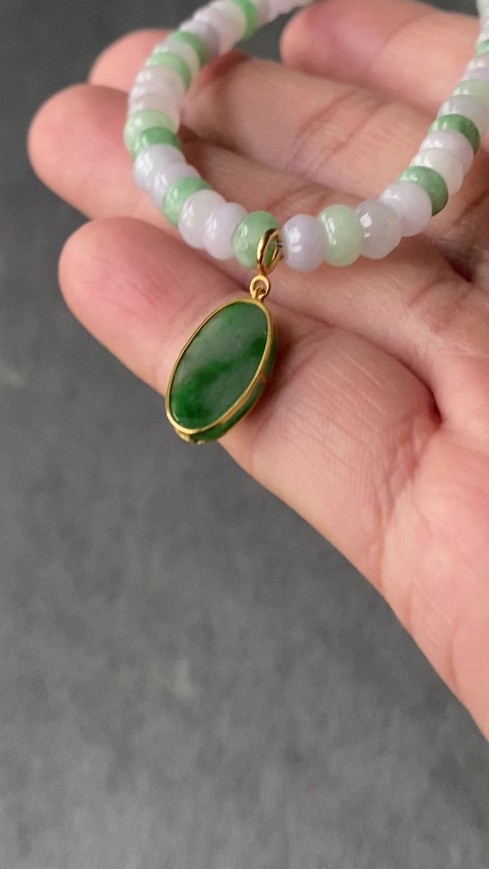 Thumbnail: 18K Yellow Gold Type A Translucent Dark Green Mix Jadeite Oval Charm