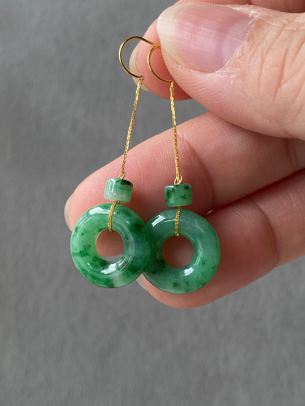 Thumbnail: 18K Yellow Gold Type A Brillant Green Mix Jadeite Donut Earrings
