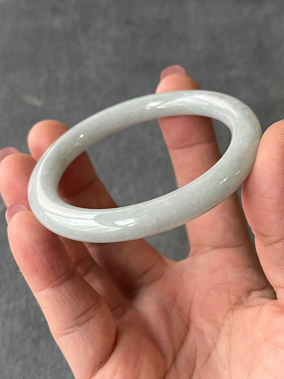 Thumbnail: 51.3MM Type A Translucent Greyish Lavender Round Jadeite Bangle
