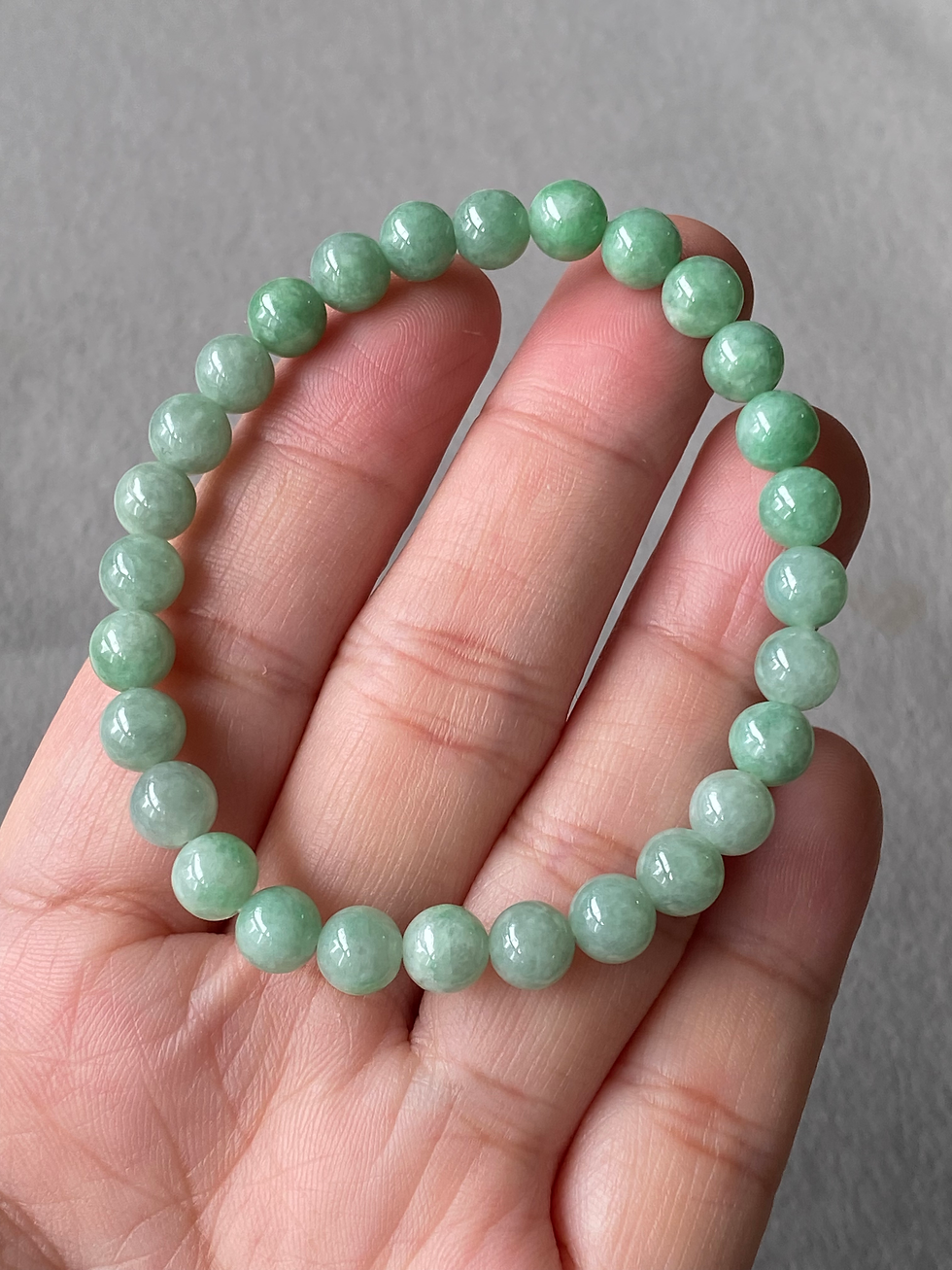 Type A Light Green Jadeite Beads Bracelet