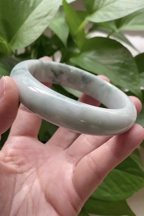 Thumbnail: 57.8MM Floral Pattern Jade Bangle