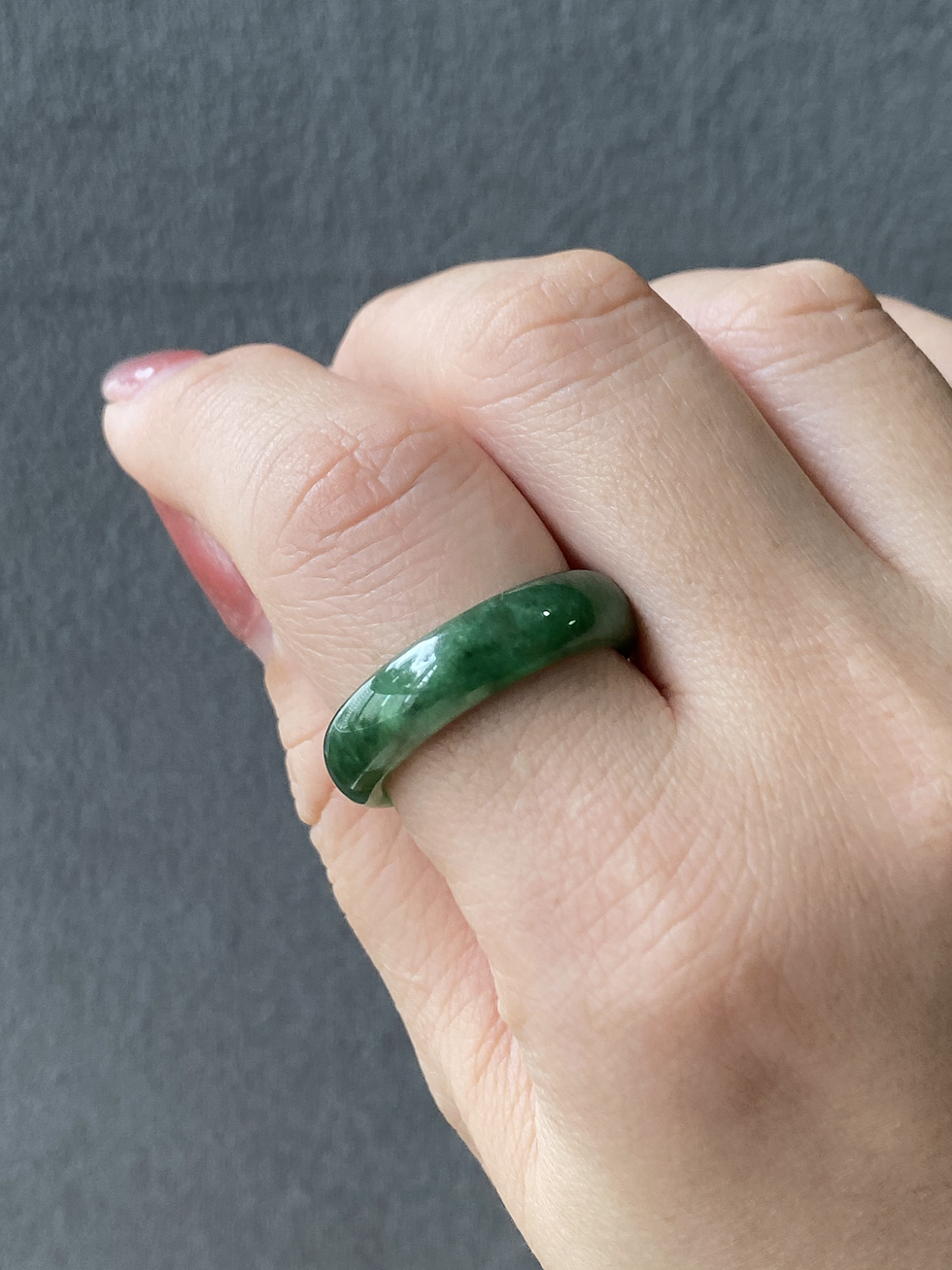 Thumbnail: US#9 Translucent Green Mix Flat Jadeite Ring