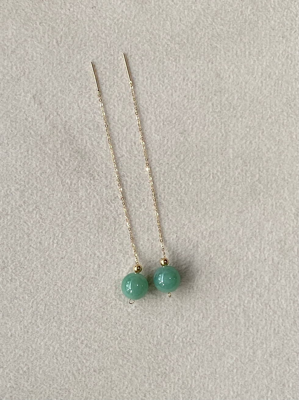 Thumbnail: 18K Yellow Gold Type A Full Green Jadeite Beads Earrings