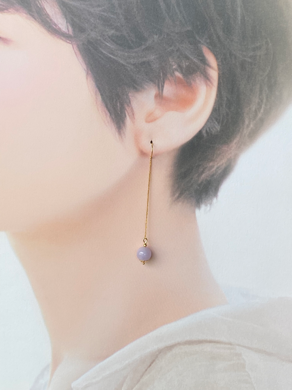 Thumbnail: 18K Yellow Gold Type A Light Lavender Jadeite Beads Earrings