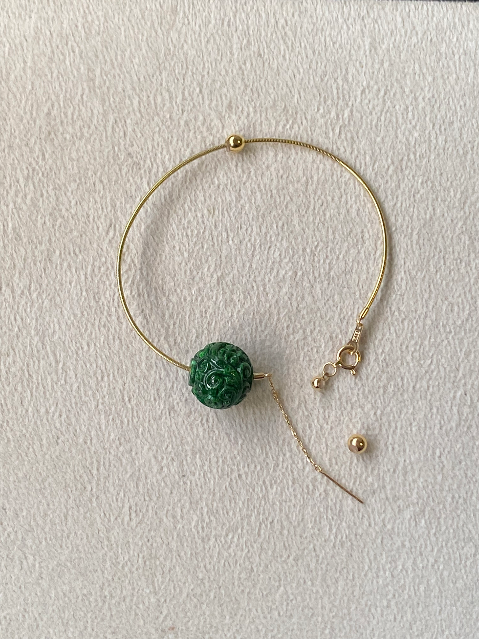 Thumbnail: 18K Yellow Gold Type A Dark Green Carved Jadeite Beads Soft Bangle
