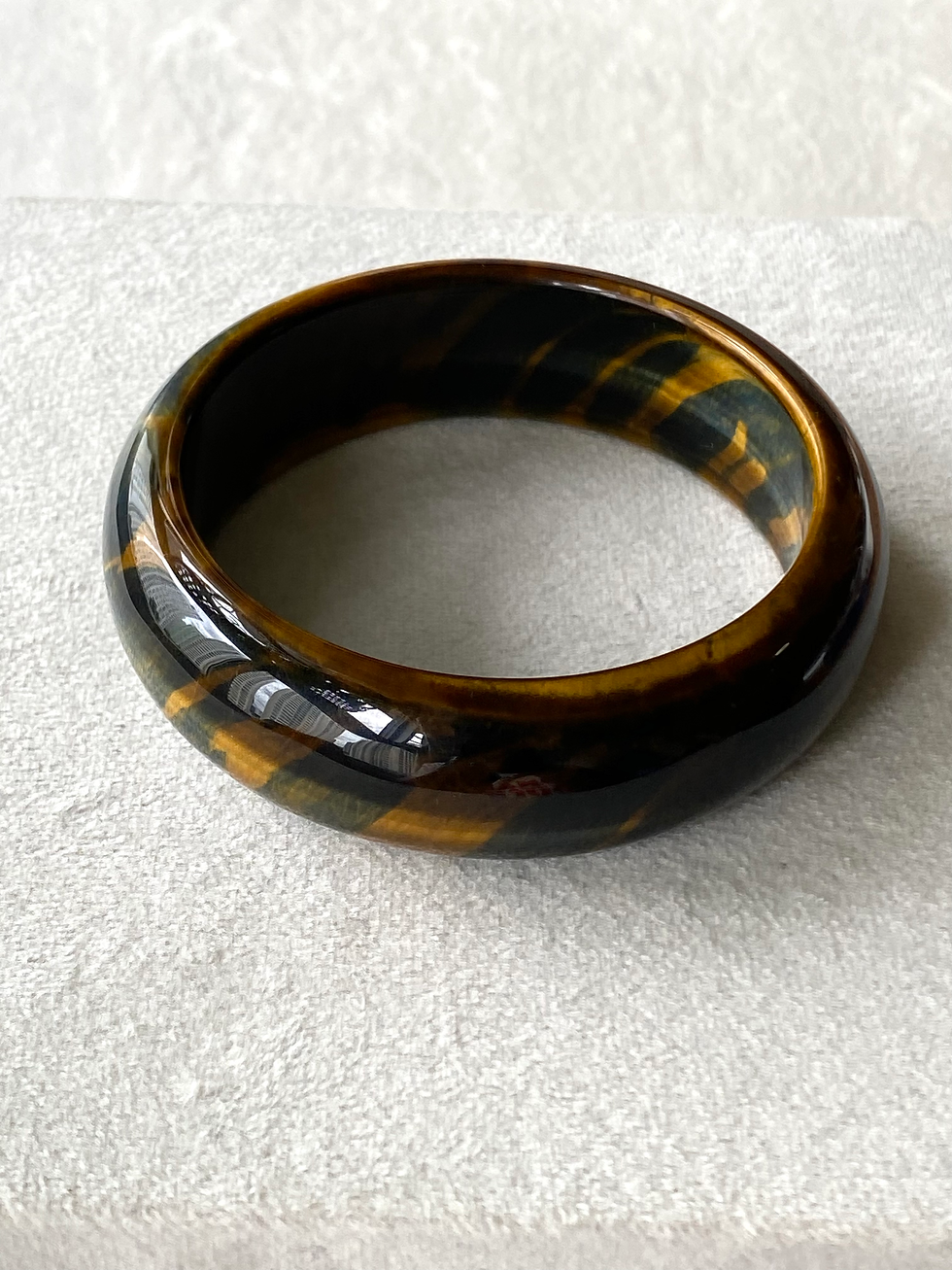 Thumbnail: 62.1MM Tiger Eye Bangle