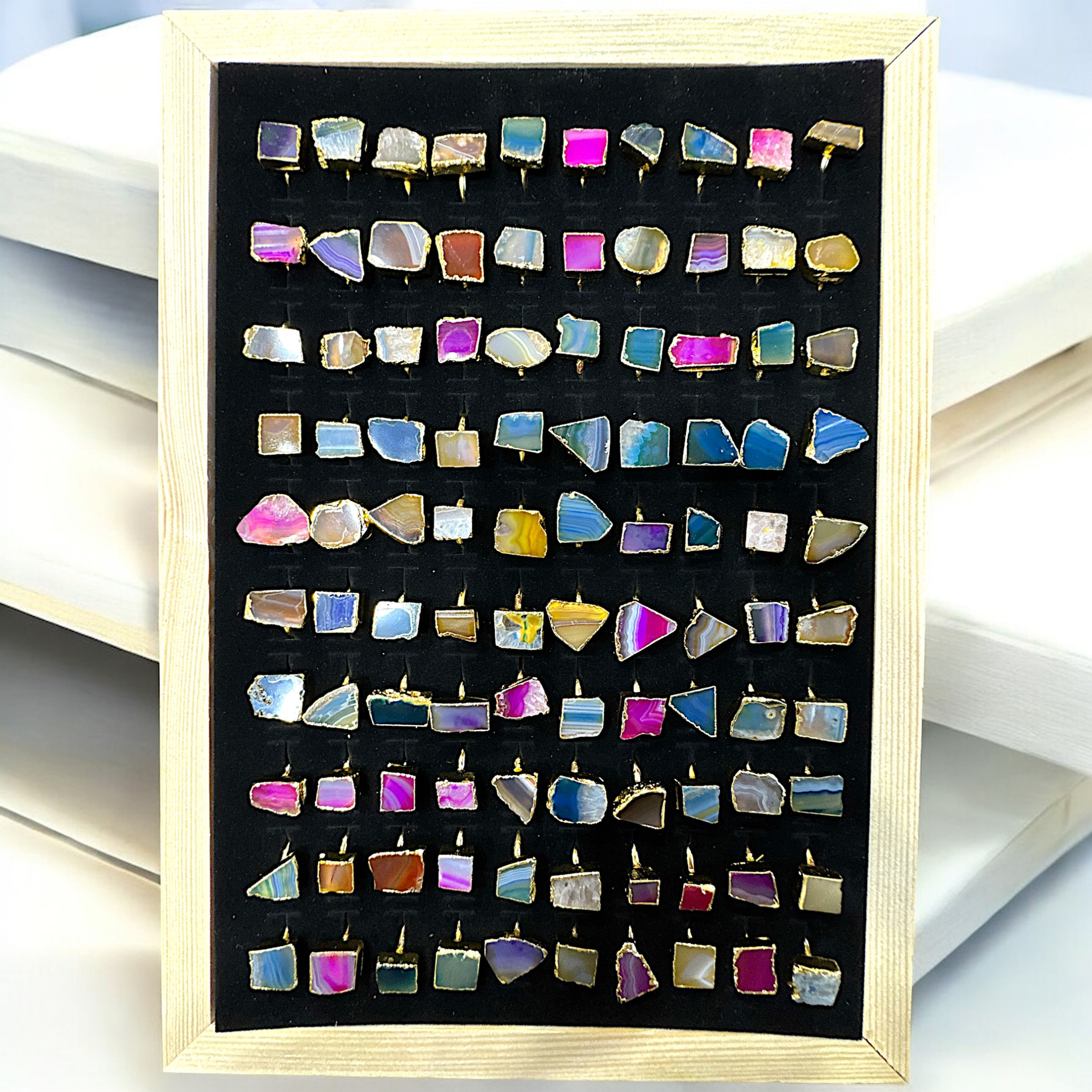 Doğaltaş Kadın Yüzük ( 100 Adet x ₺25 )