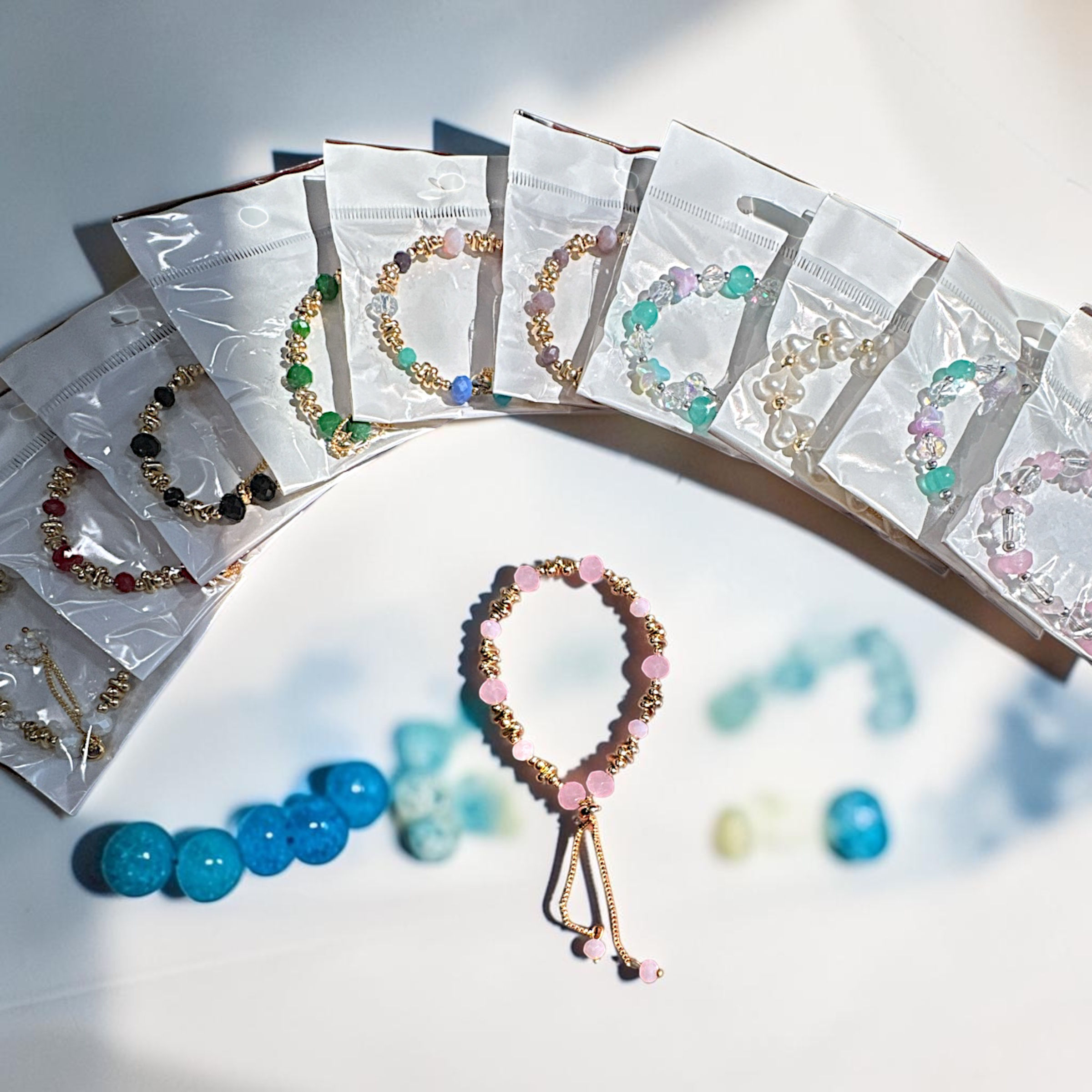 Karışık Ayarlanabilir Kristal Bileklik (24 Adet x ₺30)