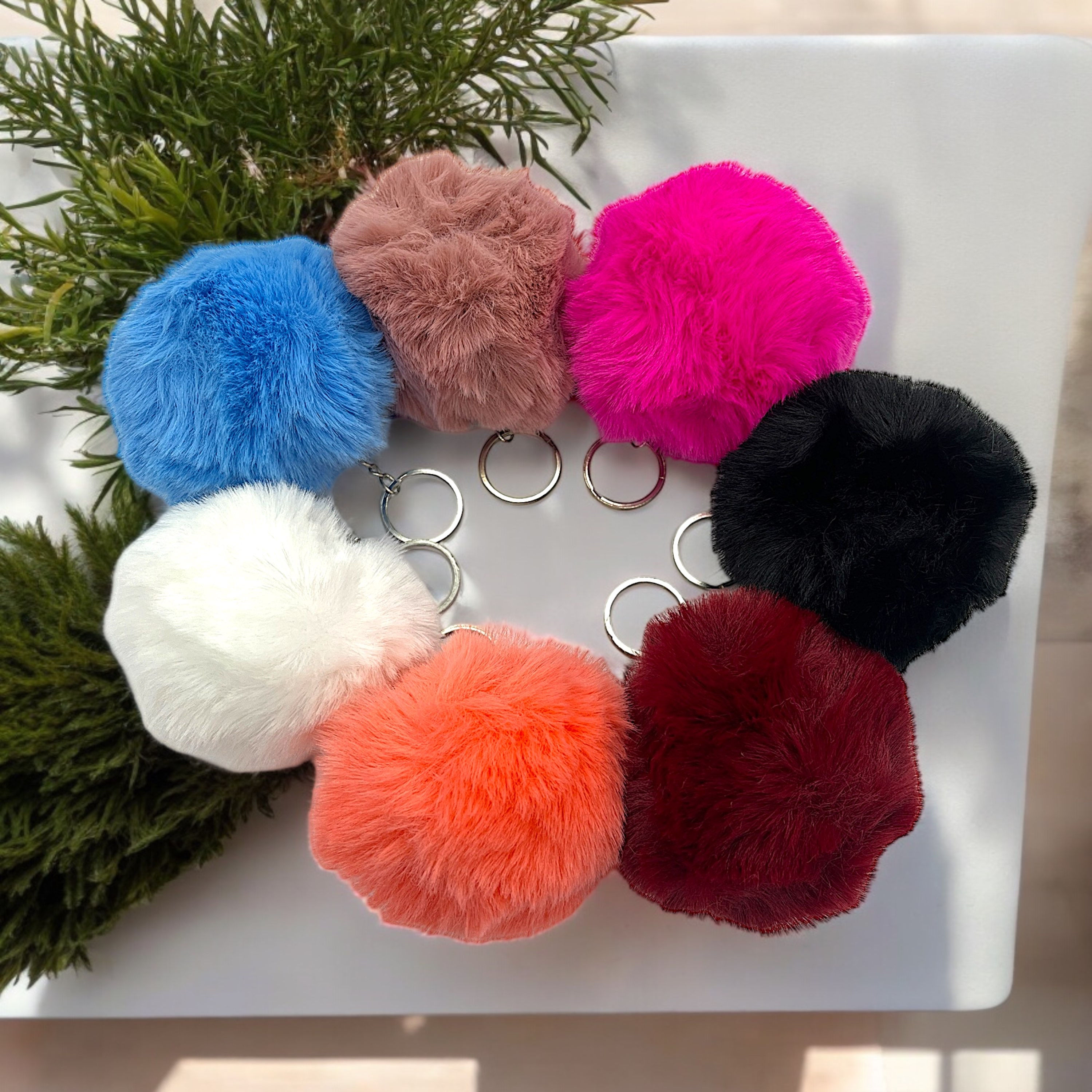 Ponpon Anahtarlık Karışık (12 Adet x ₺15)