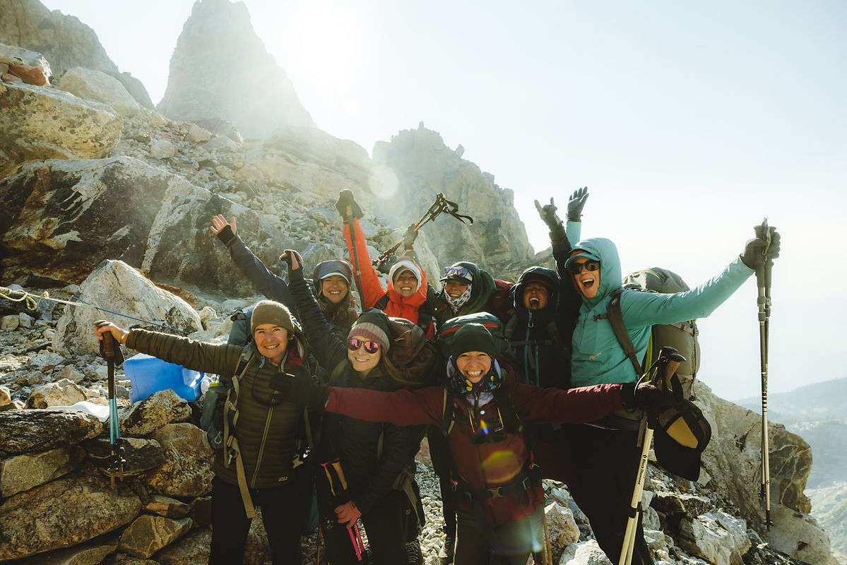 SheJumps_DaeWuntClimb_MicheliStills(1)-42.jpg