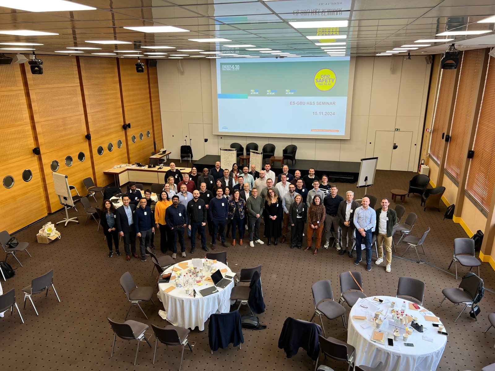Les participants du séminaire ENGIE réunis en salle plénière
