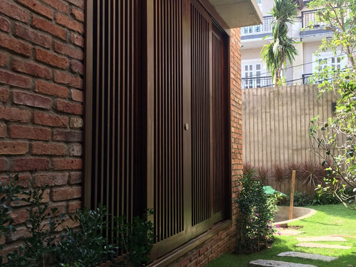 Gỗ Tự Nhiên Cho Kiến Trúc Hiện Đại - Gỗ xưa Vs. Gỗ nay trong xây nhà 