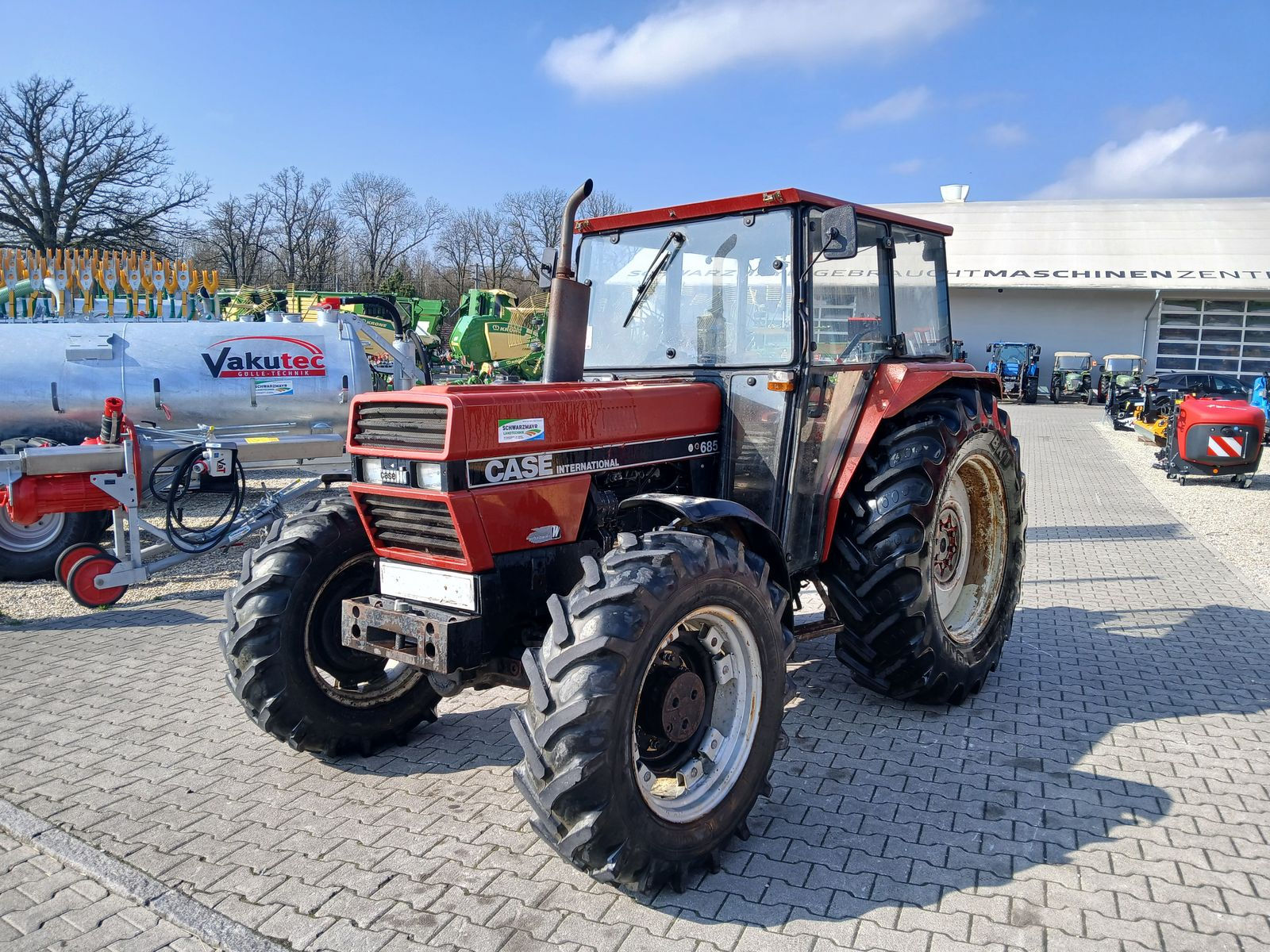 Case IH 685 XLA