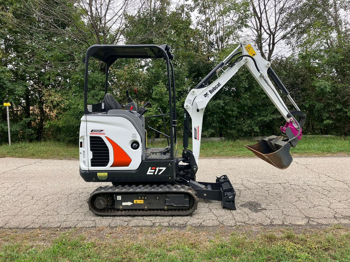 Bobcat E17