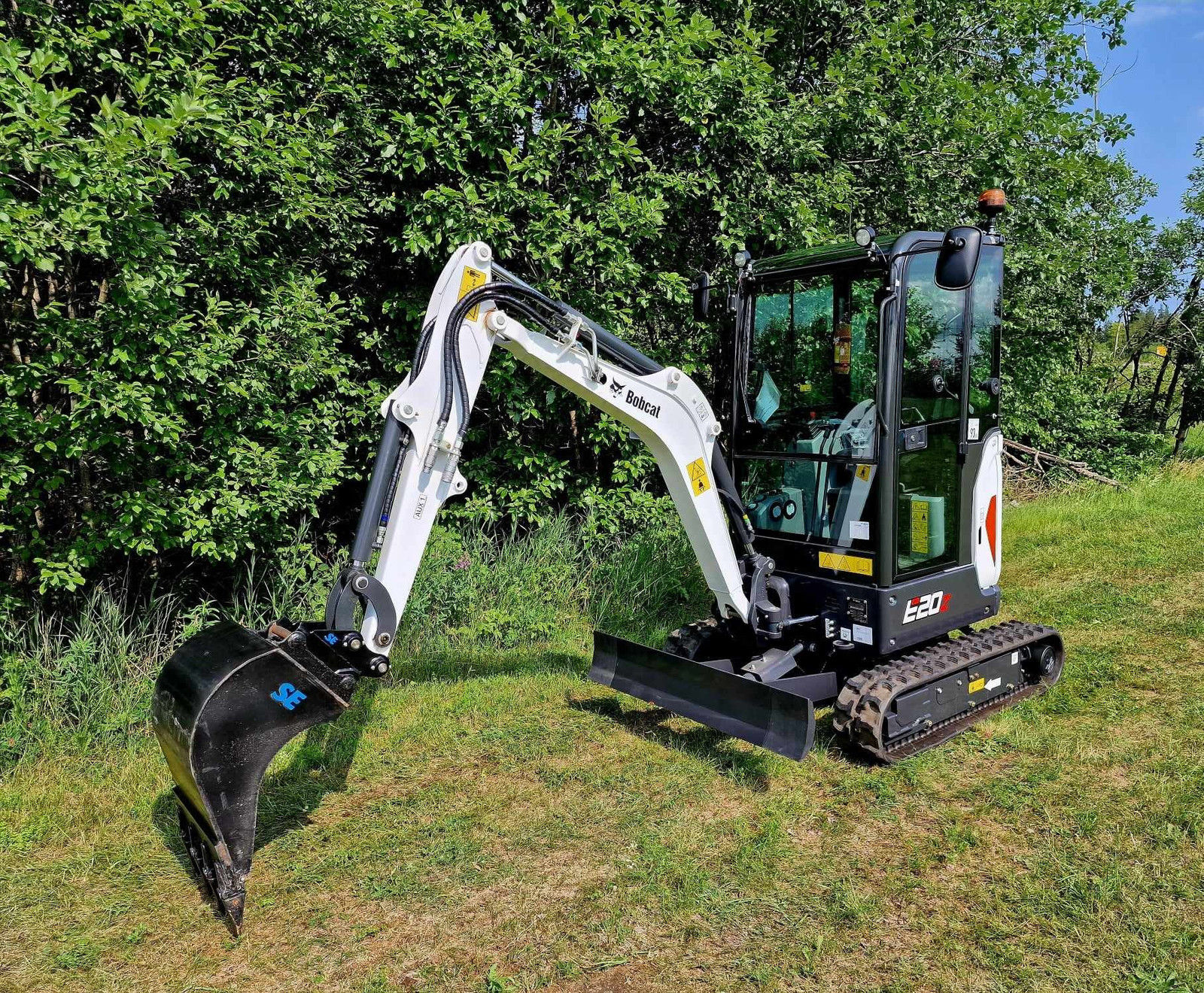 Bobcat E20z