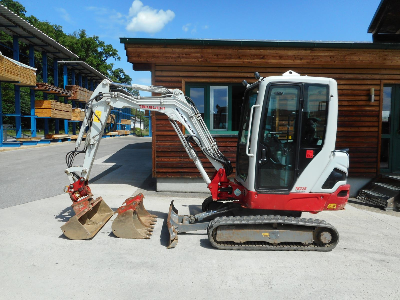 Takeuchi TB 225