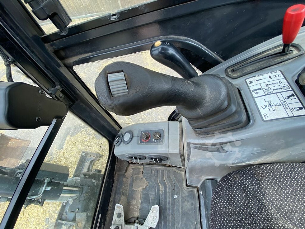 Miniature : Bobcat E20