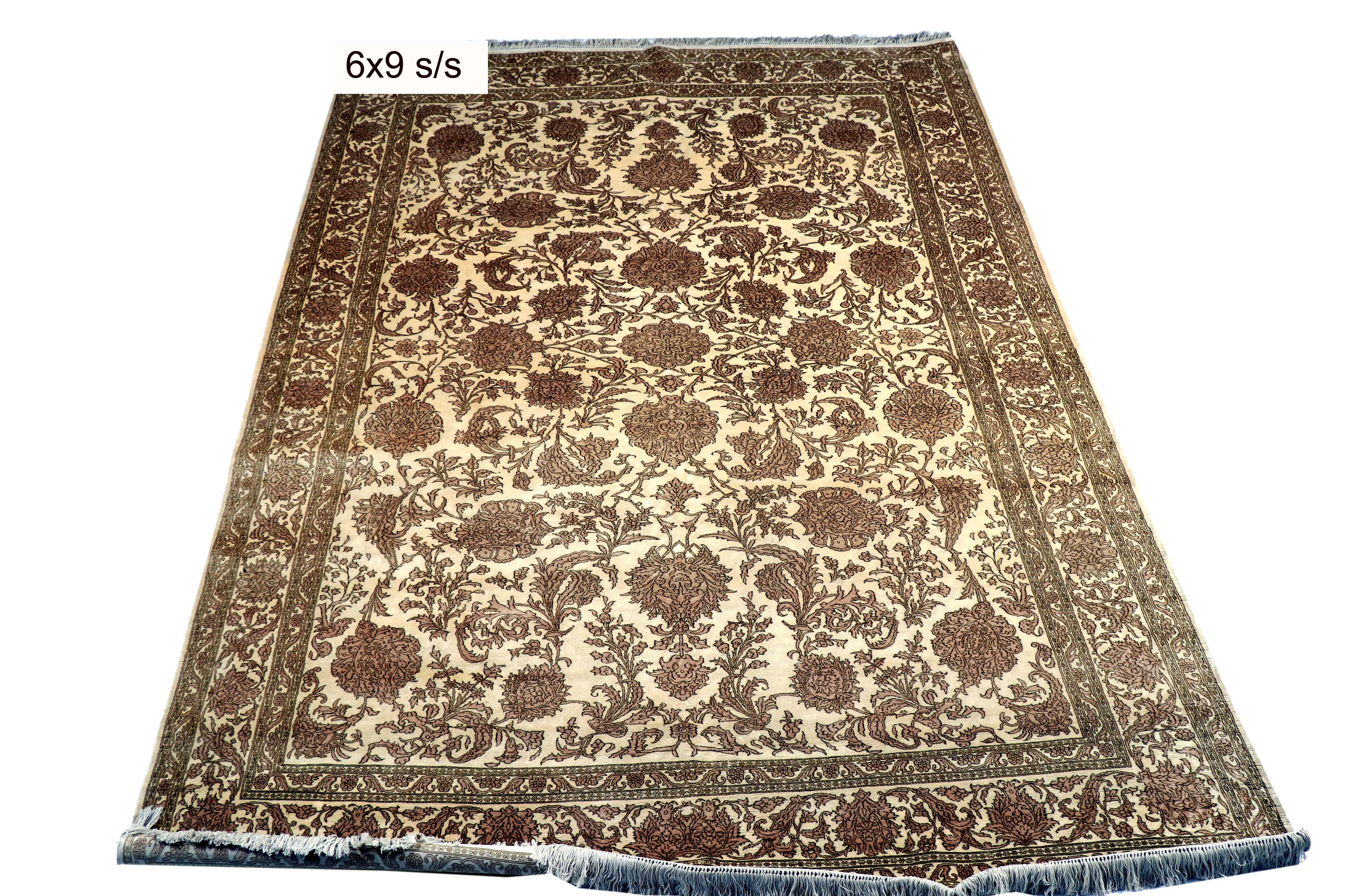 SILK ON SILK HAND KNOTTED CARPET